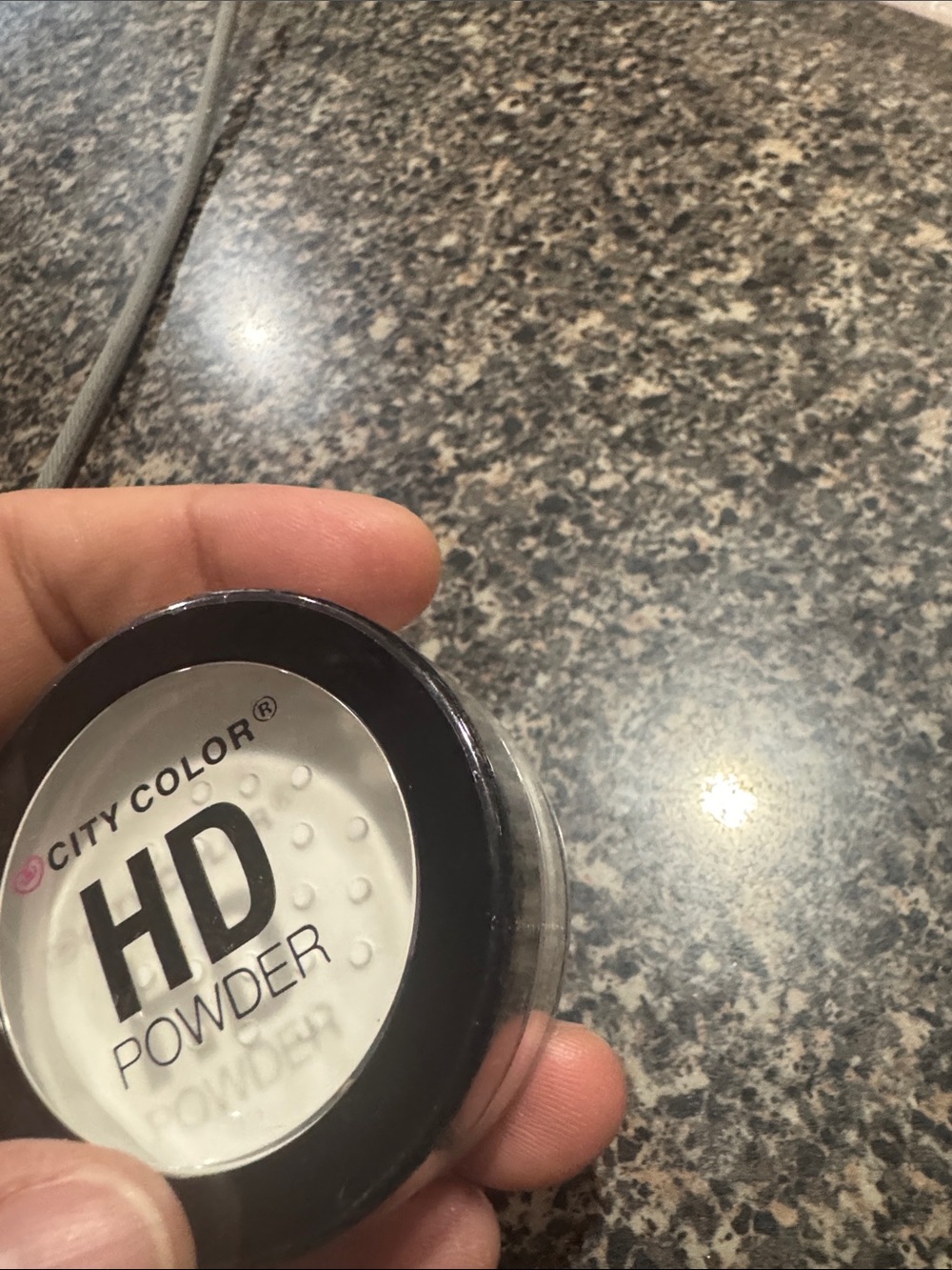 City Color HD Powder - Translucent White Setting Powder - Picture 2 of 3